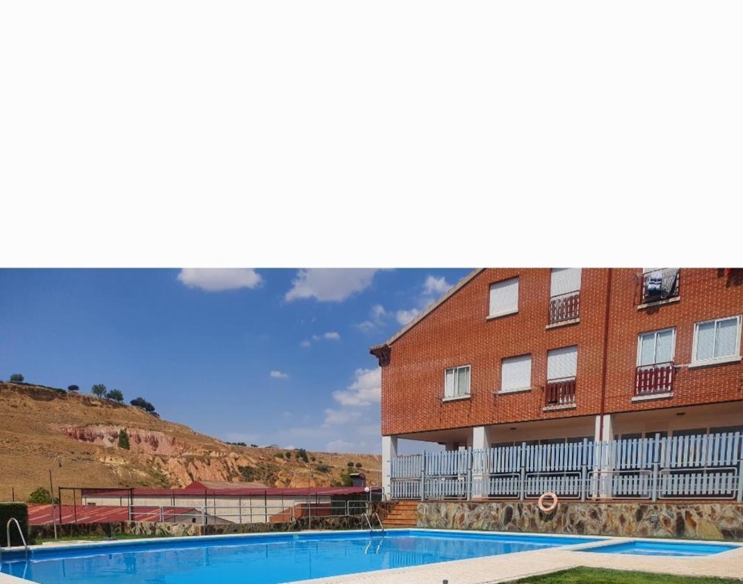 Apartahotel La Lastrilla Kültér fotó